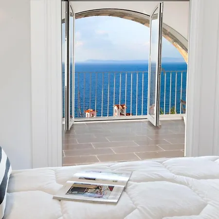 Estate4home - Sea Beauty Holiday home