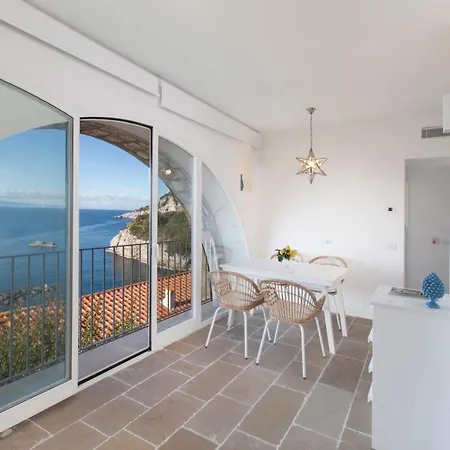 Estate4home - Sea Beauty Holiday home *